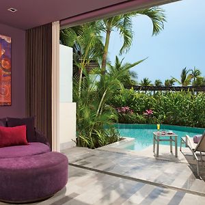 Junior Suite Swimout